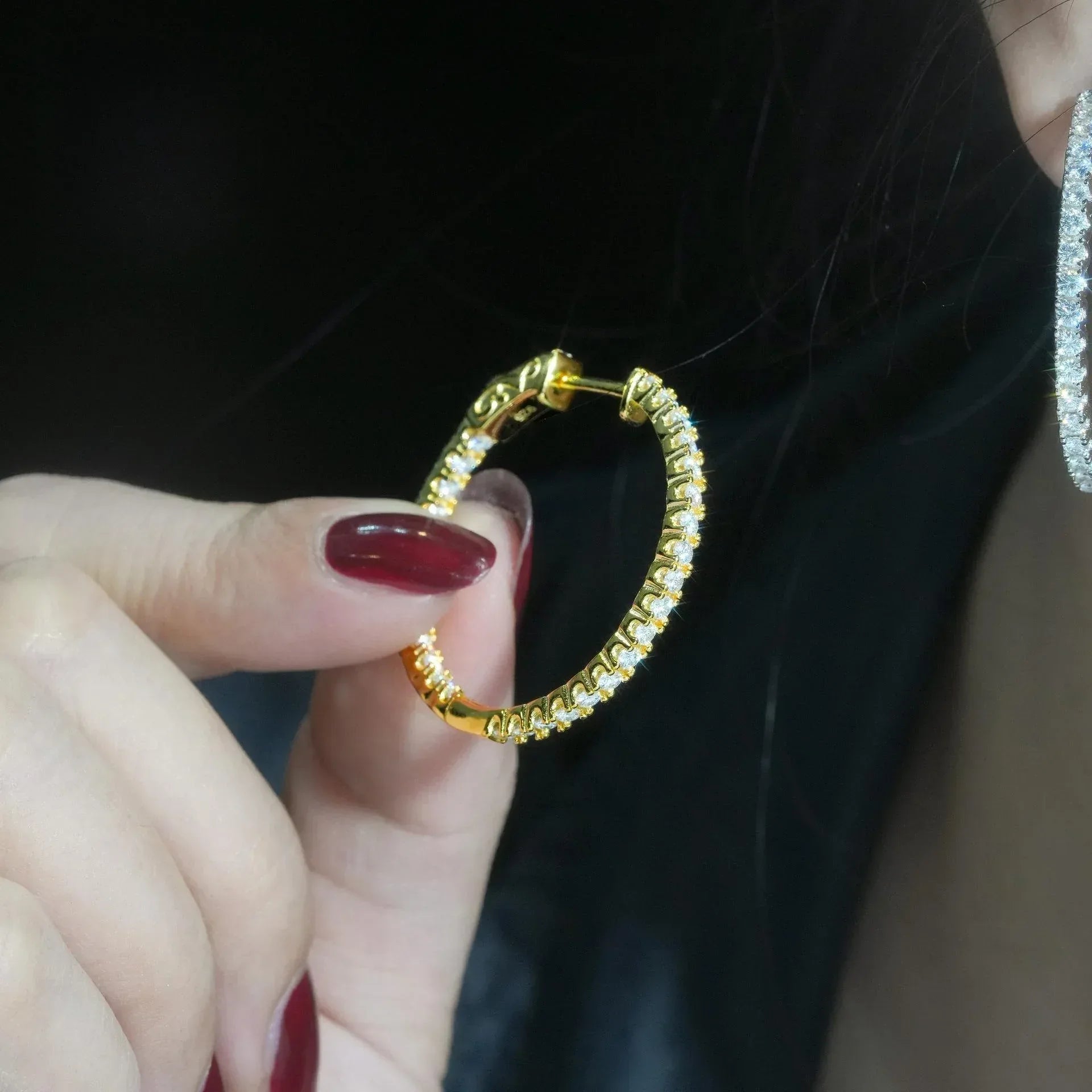 S925 Silver Round Micro Pave Moissanite Hoop Earrings - CaratixJewelry